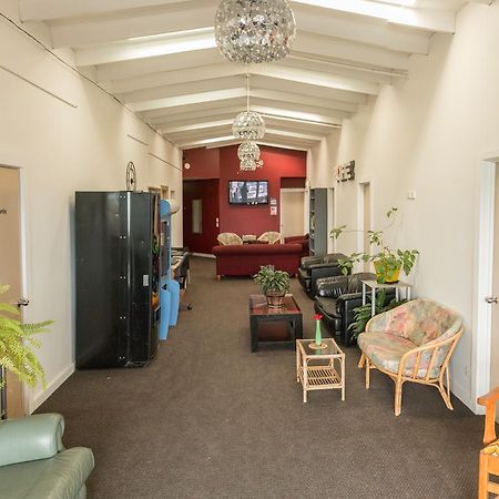 Downtown Backpackers & Accommodation Нелсън Екстериор снимка