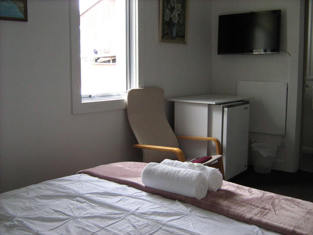 Downtown Backpackers & Accommodation Нелсън Екстериор снимка