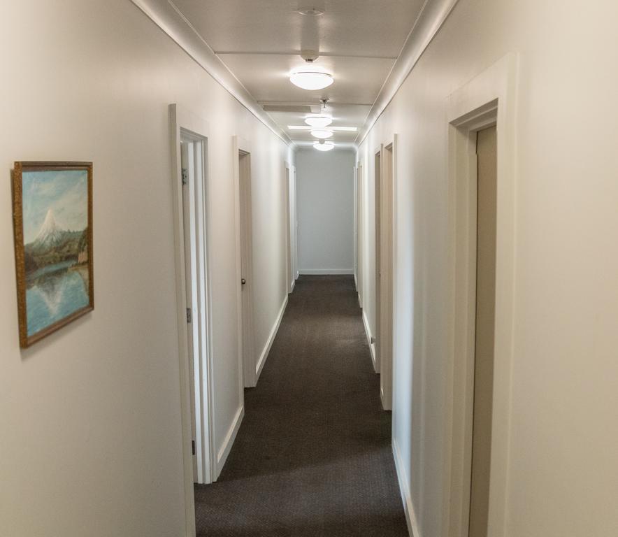 Downtown Backpackers & Accommodation Нелсън Екстериор снимка