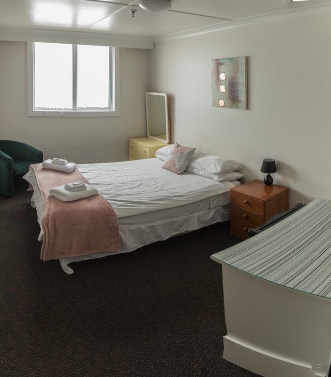 Downtown Backpackers & Accommodation Нелсън Екстериор снимка